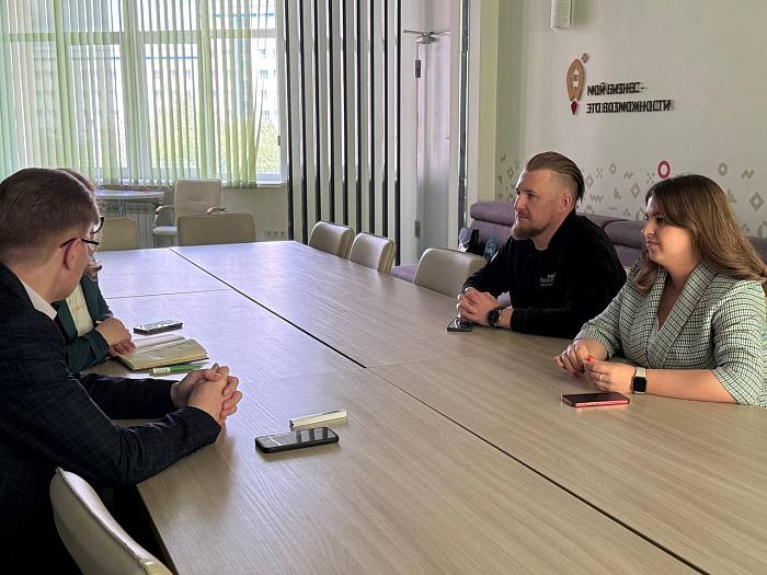 В Центре «Мой бизнес» прошли индивидуальные консультации по мерам поддержки предпринимателей